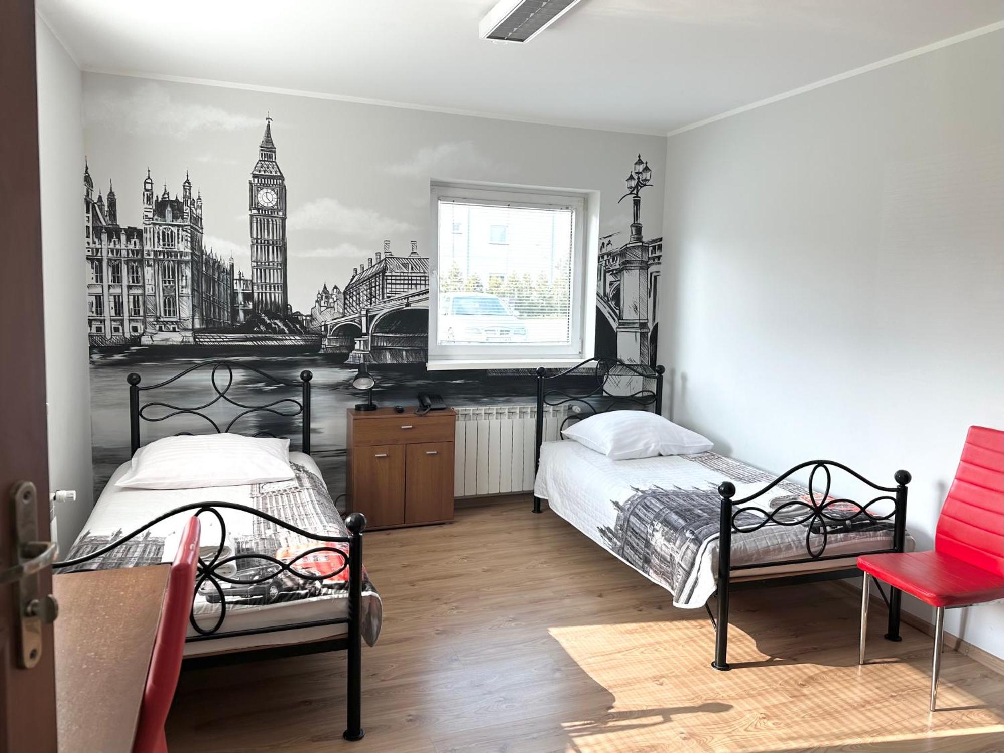 Leo Hostel Πόζναν Εξωτερικό φωτογραφία