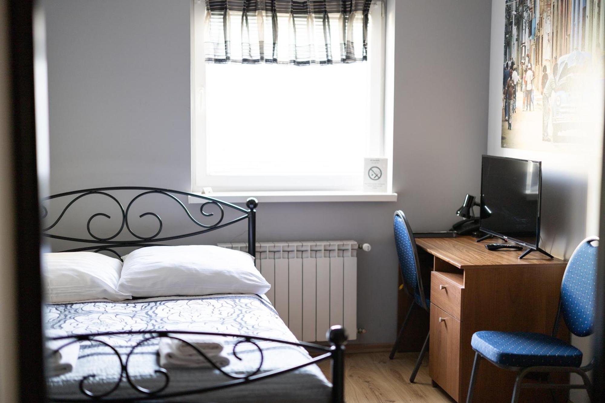 Leo Hostel Πόζναν Εξωτερικό φωτογραφία